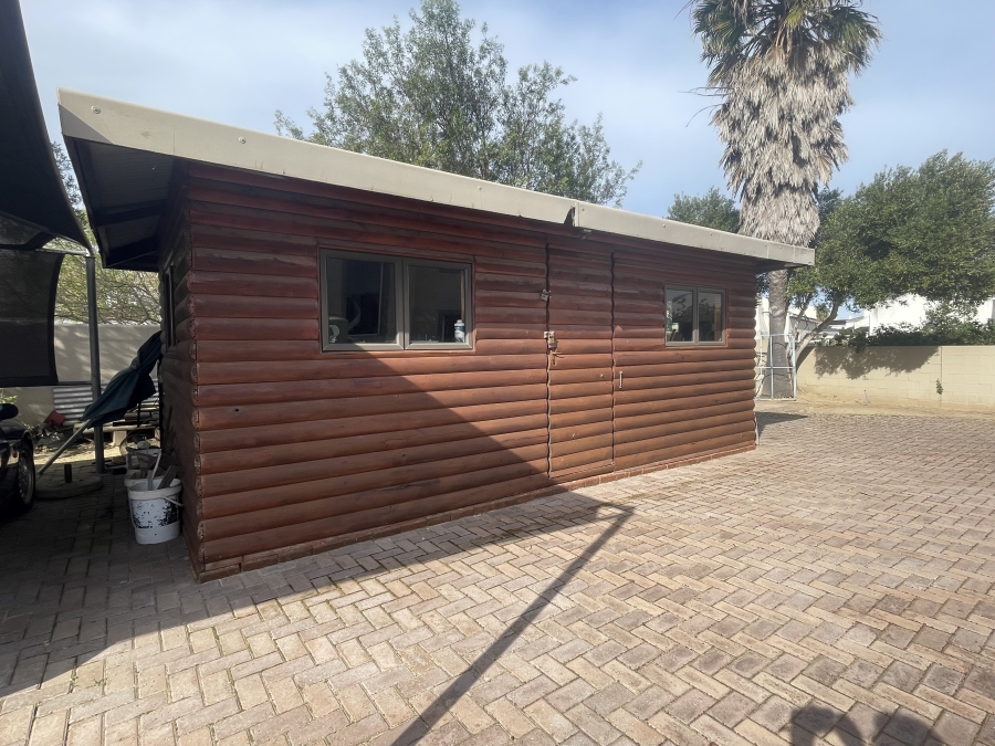 3 Bedroom Property for Sale in Country Club Western Cape